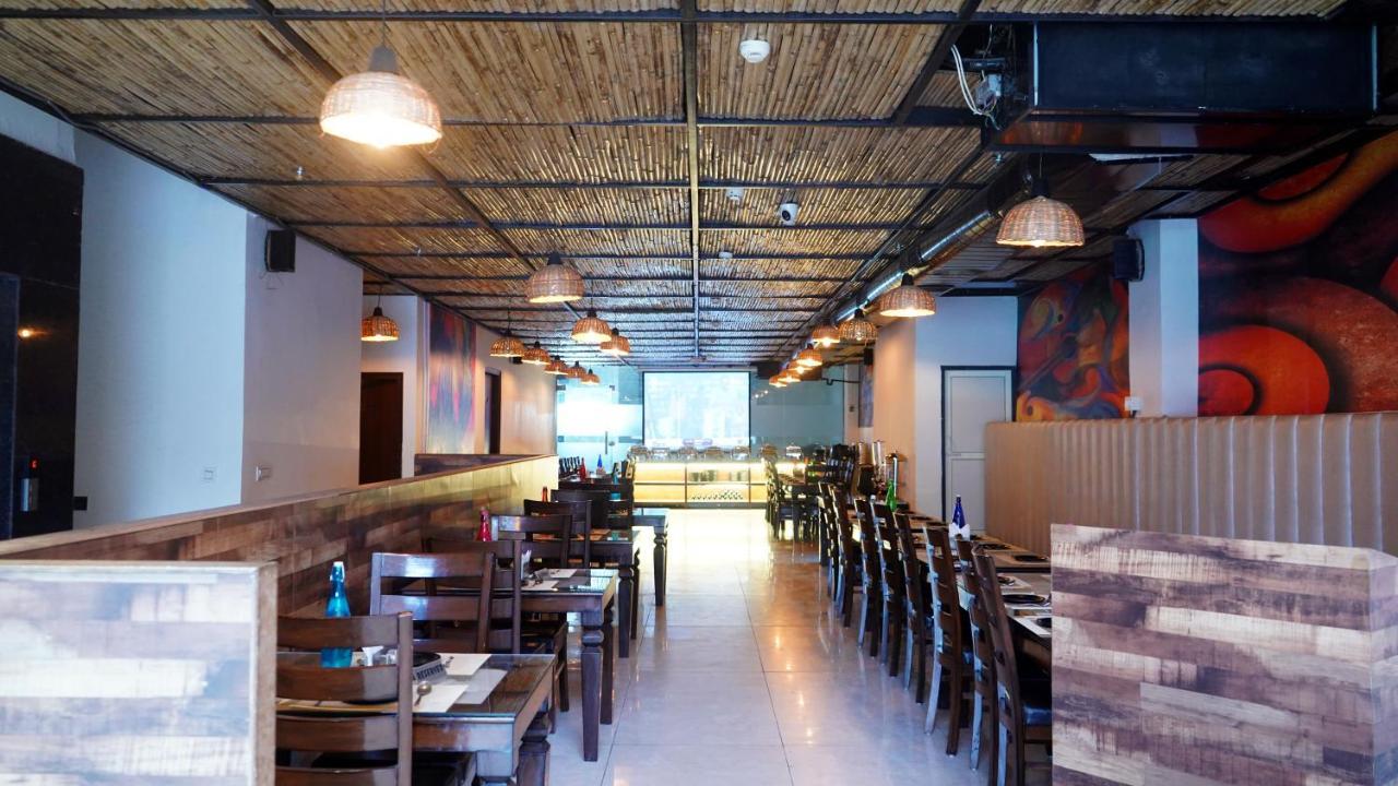 Aa Hotels & Resorts Zirakpur Exterior foto